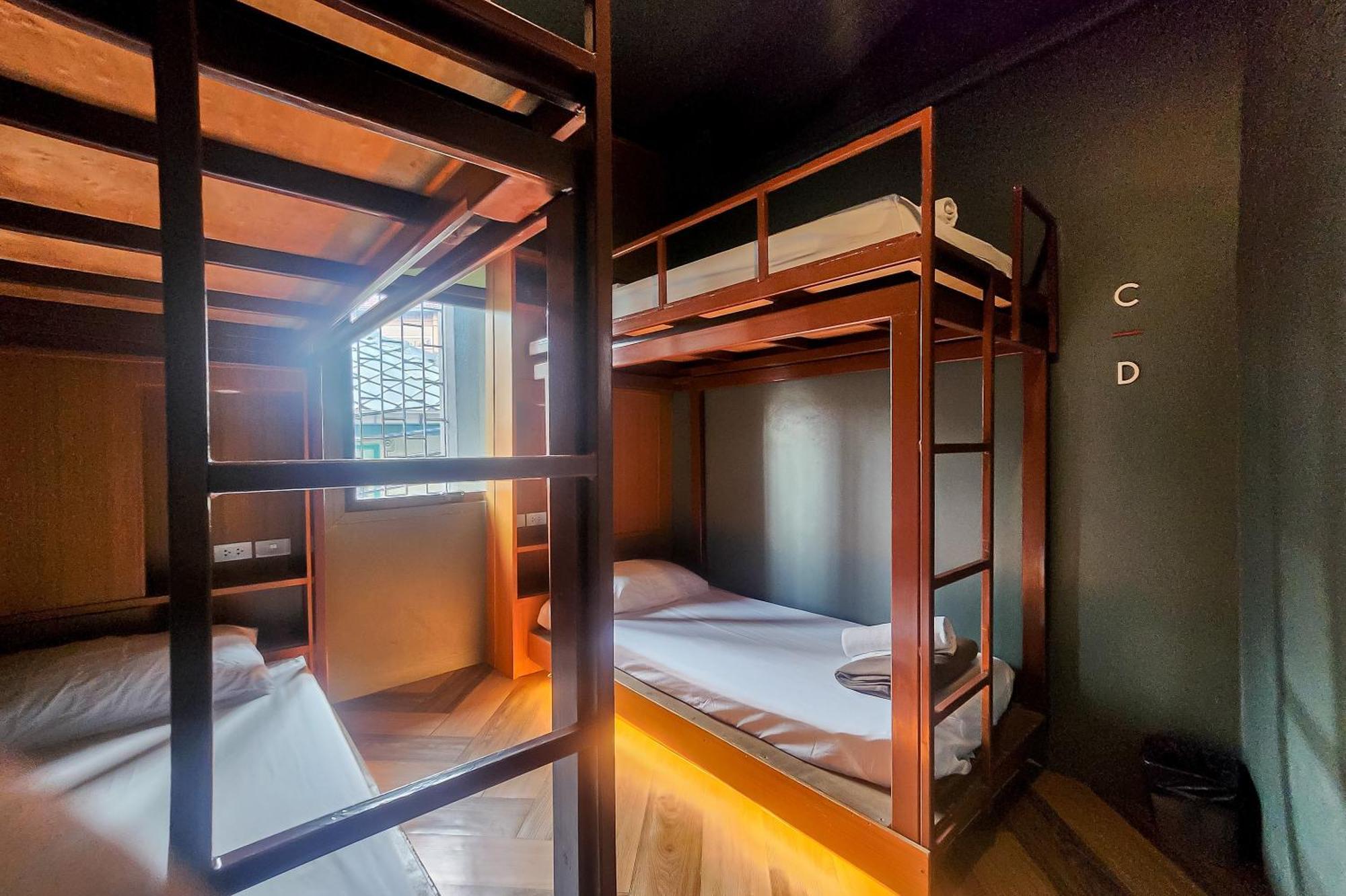 Loftel 22 Hostel Bangkok Exteriör bild