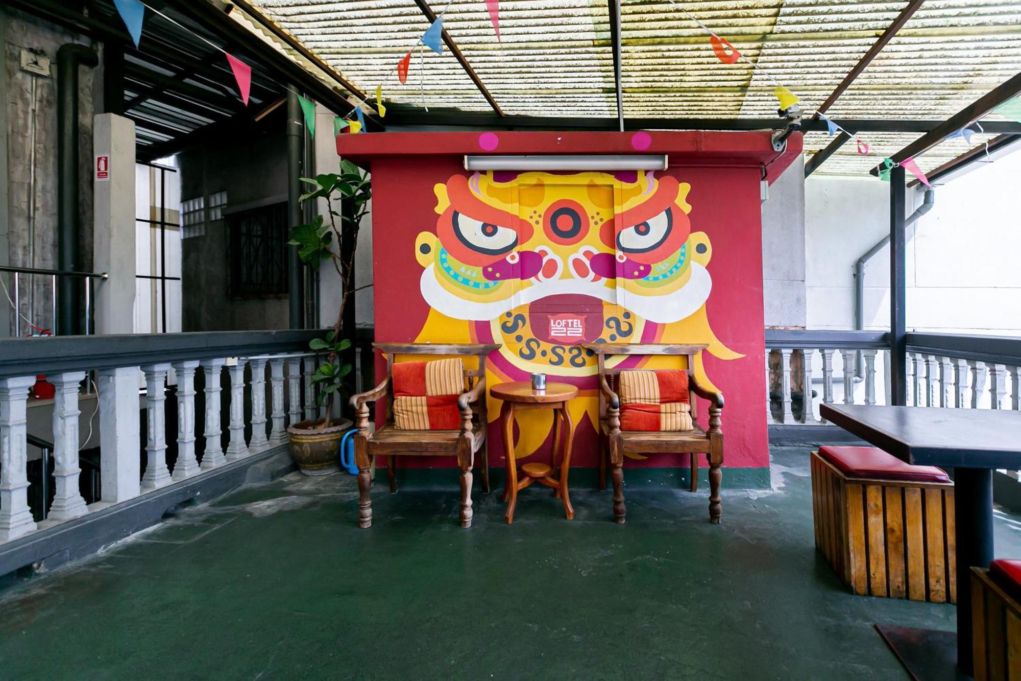 Loftel 22 Hostel Bangkok Exteriör bild