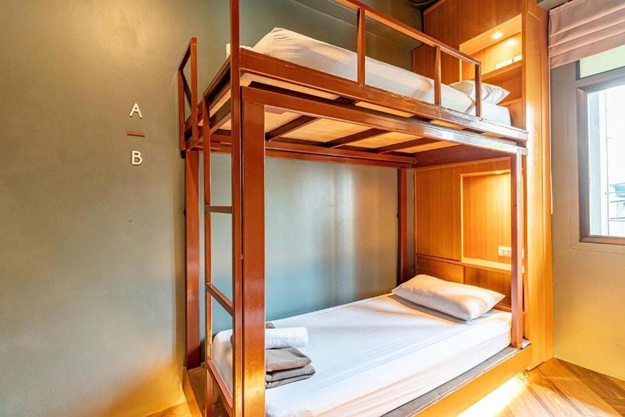 Loftel 22 Hostel Bangkok Exteriör bild