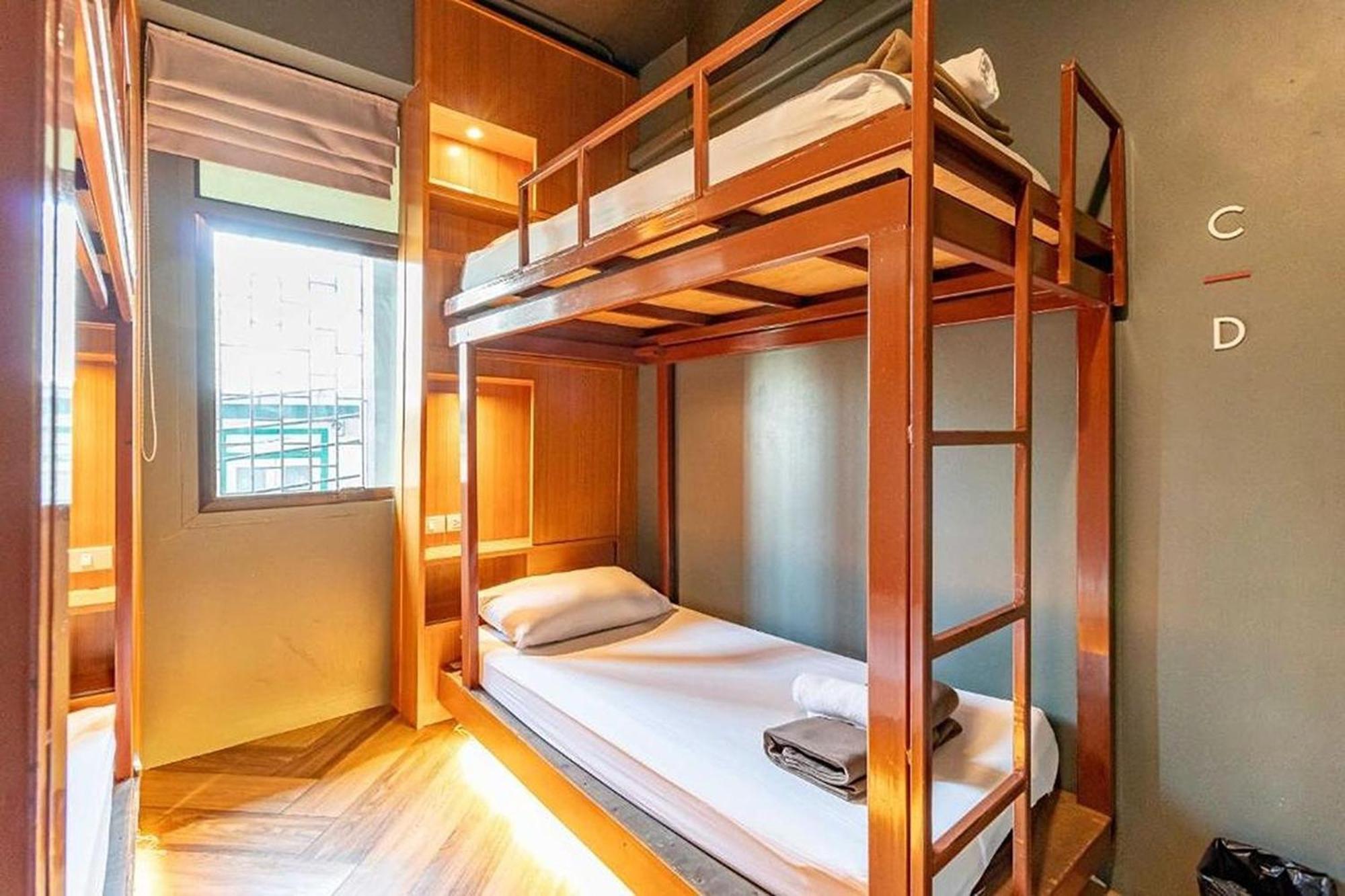 Loftel 22 Hostel Bangkok Exteriör bild
