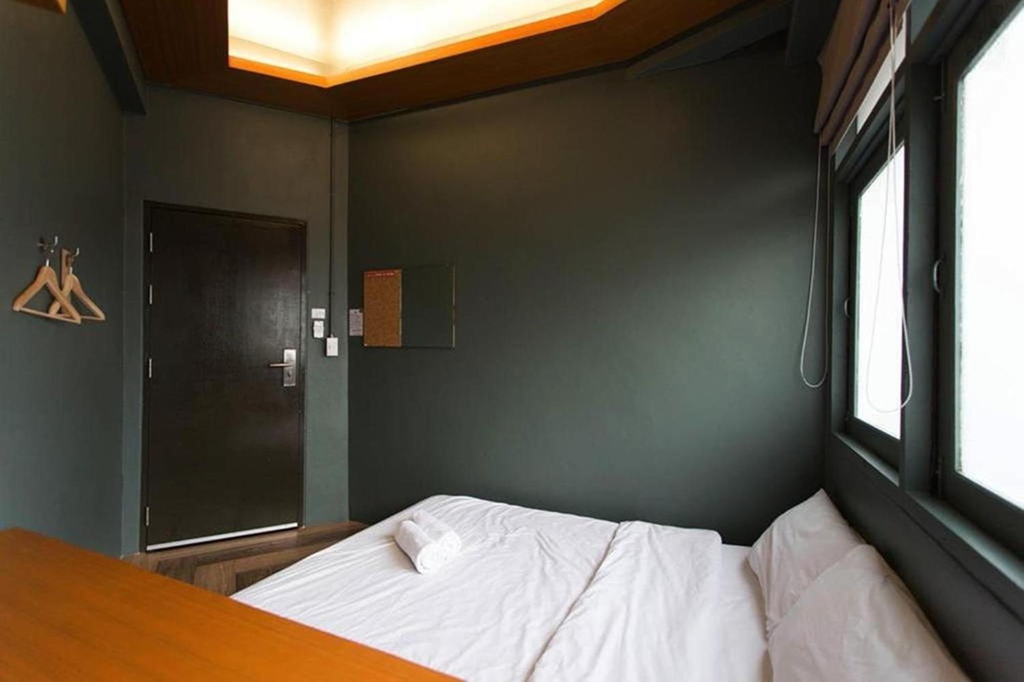 Loftel 22 Hostel Bangkok Exteriör bild